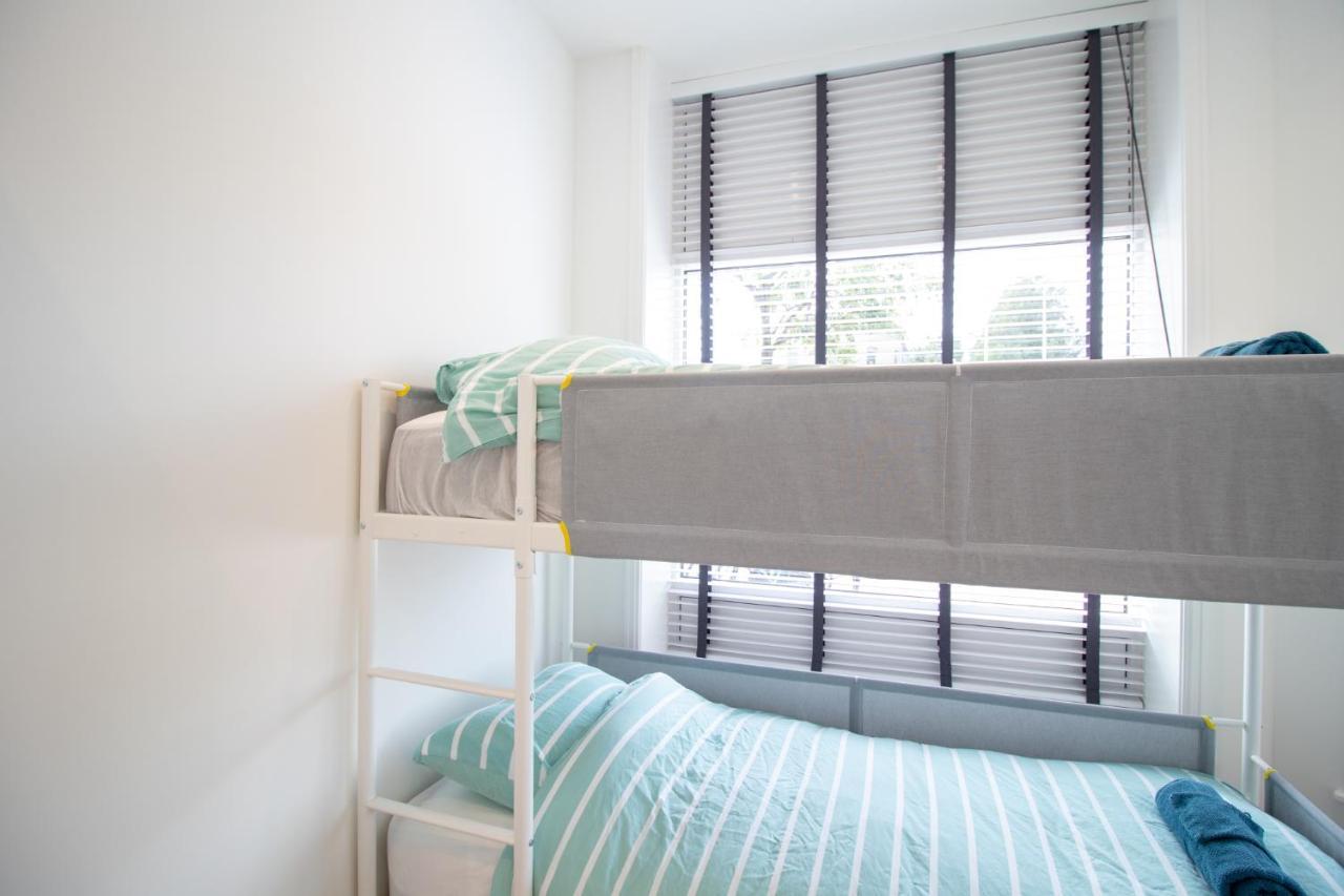 Escamp Apartments Хага Екстериор снимка