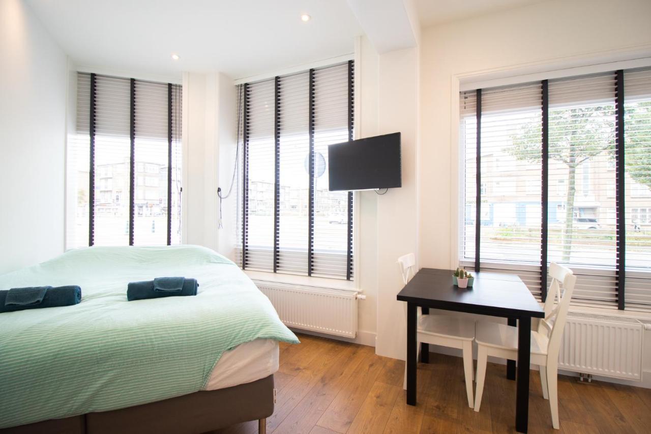 Escamp Apartments Хага Екстериор снимка