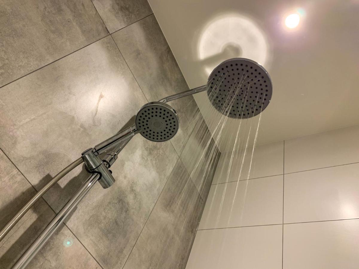 Escamp Apartments Хага Екстериор снимка