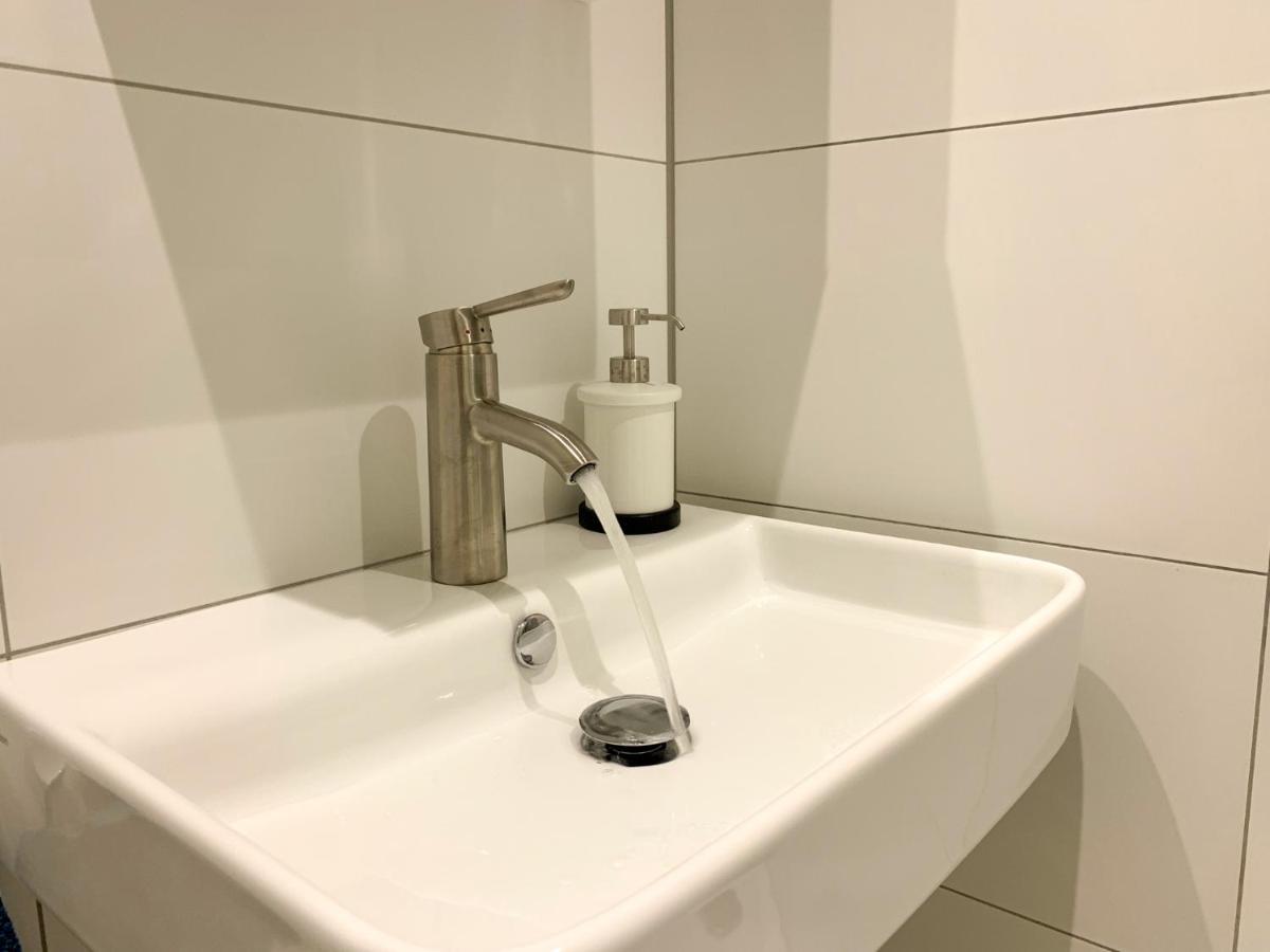 Escamp Apartments Хага Екстериор снимка